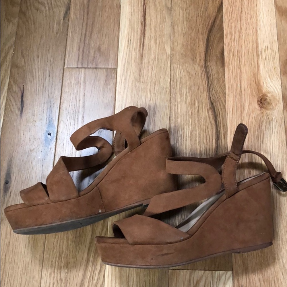 Sandals - Picture 4 of 4